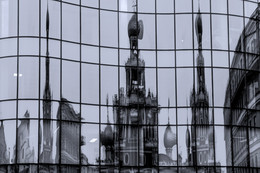 Looking glass / ***