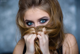Eyes / ***