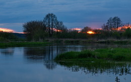 Sonnenuntergang auf dem Neman / ***