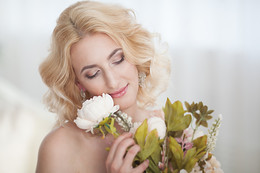 femininity / ***