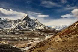 In the mountains / ***