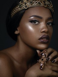 Elizabeth Kossi / ***