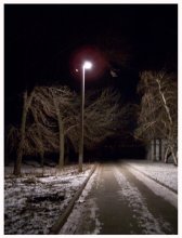 lone lantern / ***