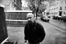 Passerby / ***
