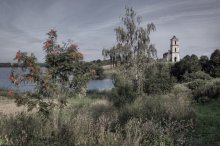 White Church / ***