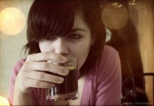 Viskikola and fire in the eyes / cafe Grip