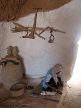 Cave. Real Estate Berbers. / ***