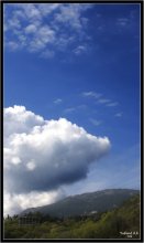 Cloud over the mountains / ***