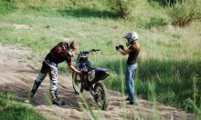 Preparing for the race * / .....