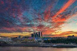 City views / ***