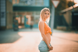 &nbsp; / ***