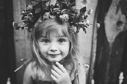 Portrait of daughter / ***