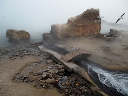&nbsp; / light fog