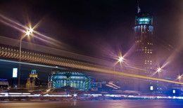 the city does not sleep / ***