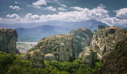 Unter den Wolken / ***