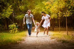 A family / ***