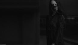  / ***