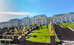 Peterhof / ***