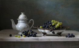 grapes / ***