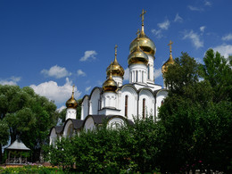Tempel / ***