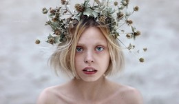 "Beautiful weed" / ***