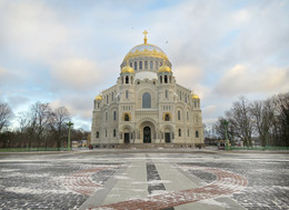 Nicholas Naval Cathedral / ***