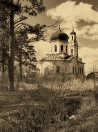 Kirche Mariä Himmelfahrt / ***