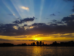 Sunset / ***