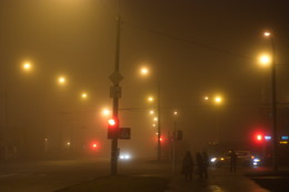 City in the fog / ***