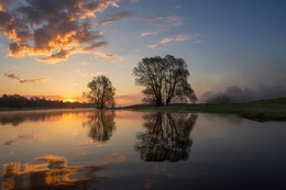 Spring flood / ***