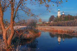 The first days of autumn / ***