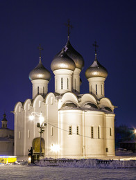 Sophia Cathedral / ***