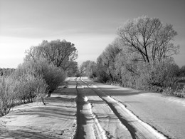 Secondary road / ***