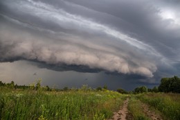Storm Front / ***