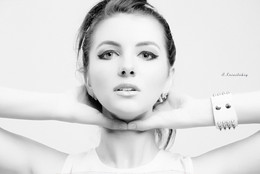 Portrait / ***