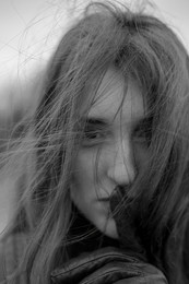 Storm / ***
