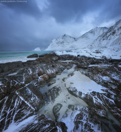 Haukland Beach / ***