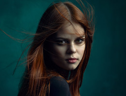 Victoria / ***