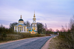 Church of St. Nicholas / ***