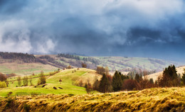 April Storm / ***