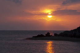 A quiet evening. / ***