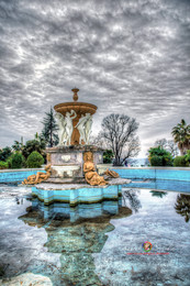 Fountain / ***
