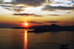 Sunset / ***