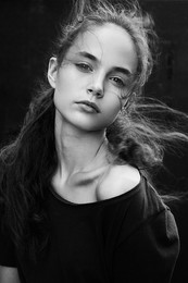 107 / ***