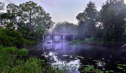 Old Bridge / ***