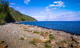 on the shore / ***