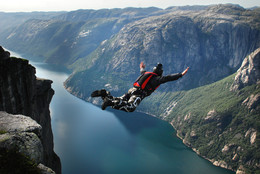  / BASEjumping at Kjerag. Norway
