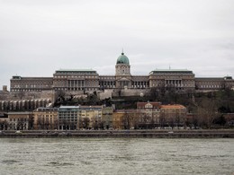 Budapest / ***