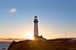 Lighthouse / ***