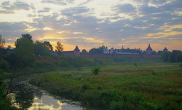 Dawn / ***